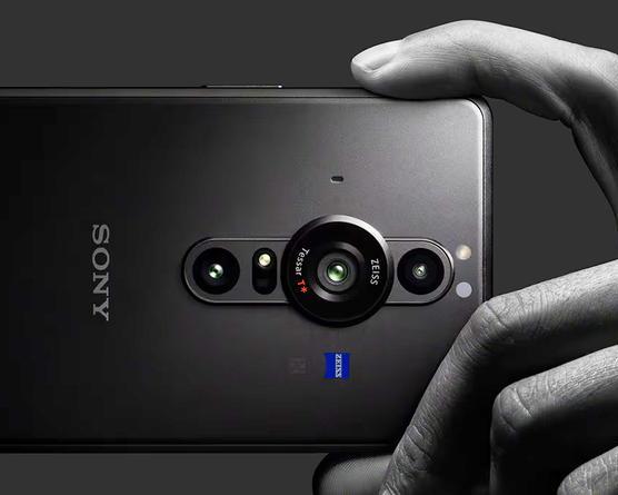 Sony выпустит смартфон Xperia с 6,0-дюймовым 2K-дисплеем и «фотоаппаратной» камерой, утверждают осведомлённые источники